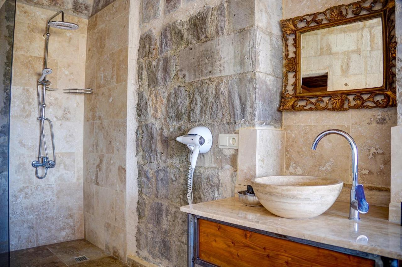 Karma Cappadocia Bed & Breakfast Üçhisar Exterior foto